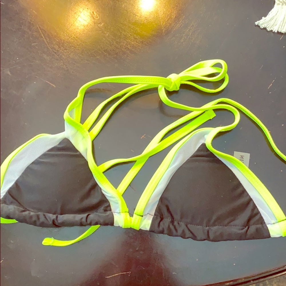 Bikini top